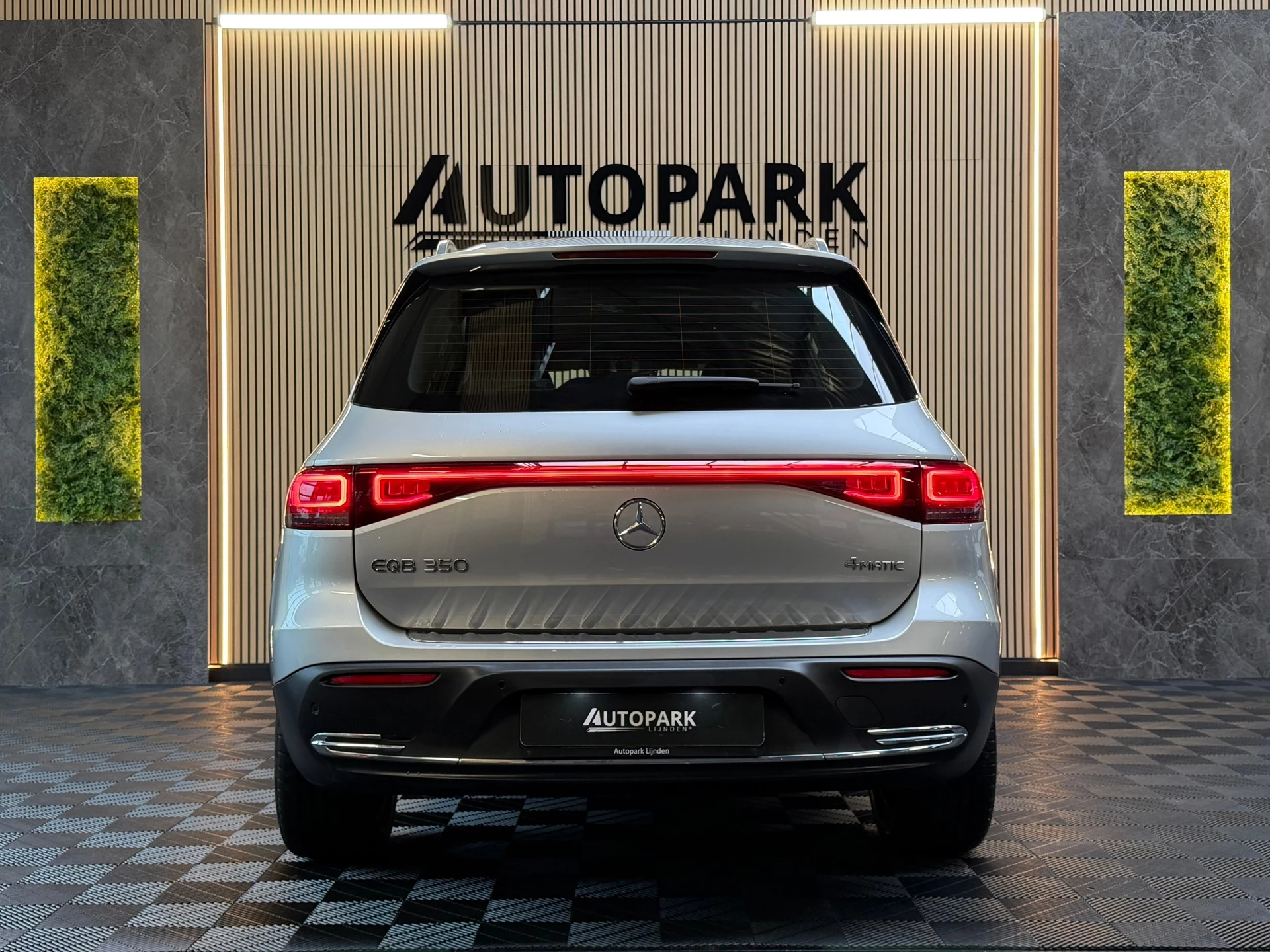 Hoofdafbeelding Mercedes-Benz EQB