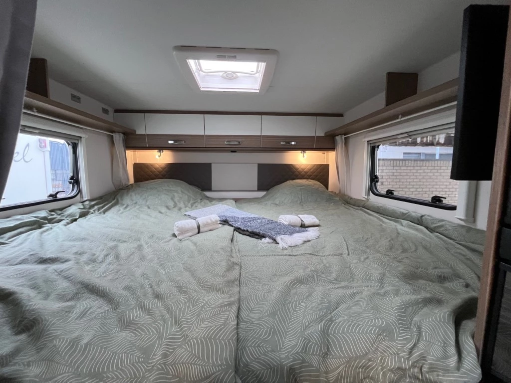 Hoofdafbeelding Carado T 448 Enkele Bedden Hefbed