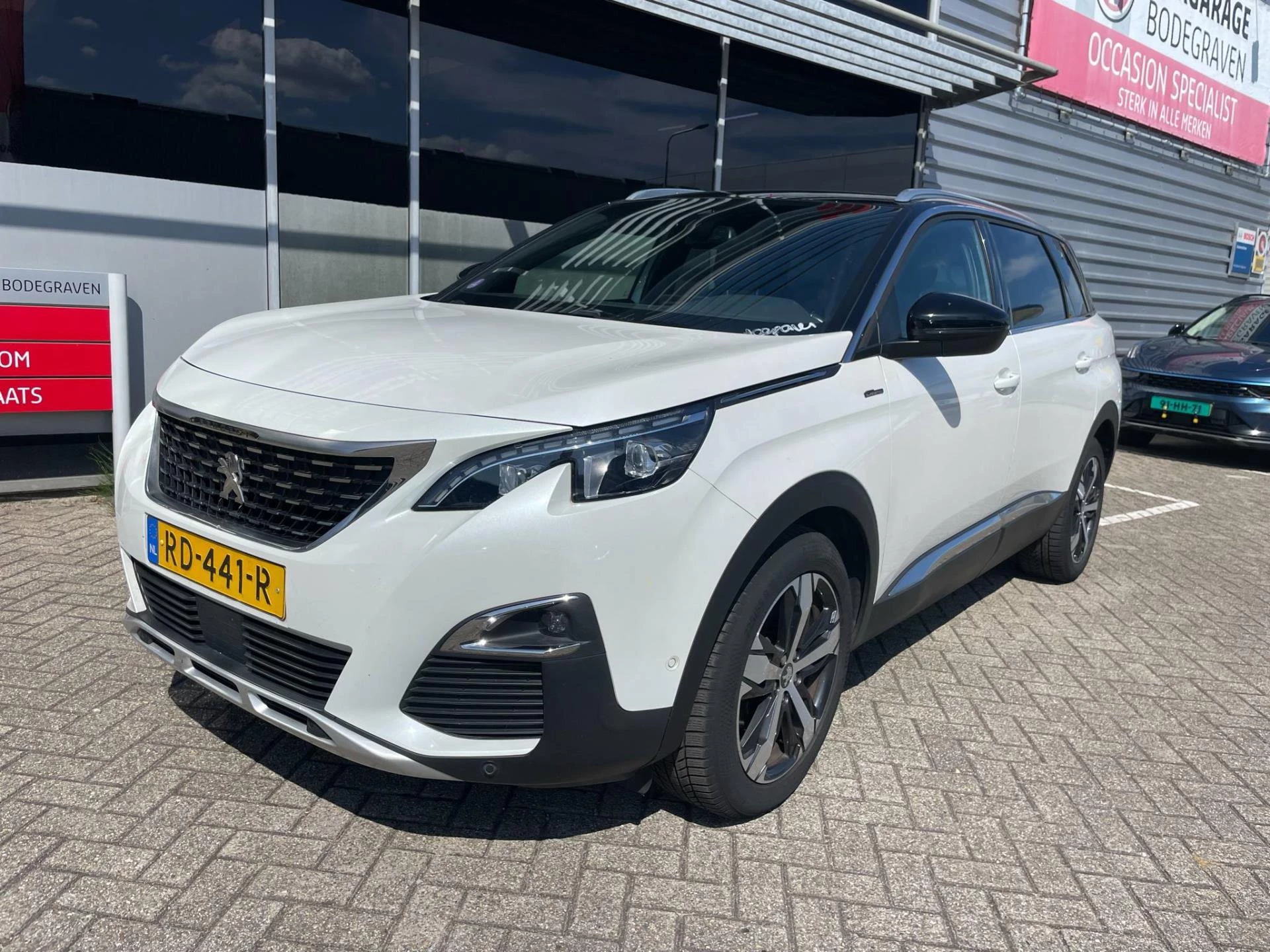 Hoofdafbeelding Peugeot 5008
