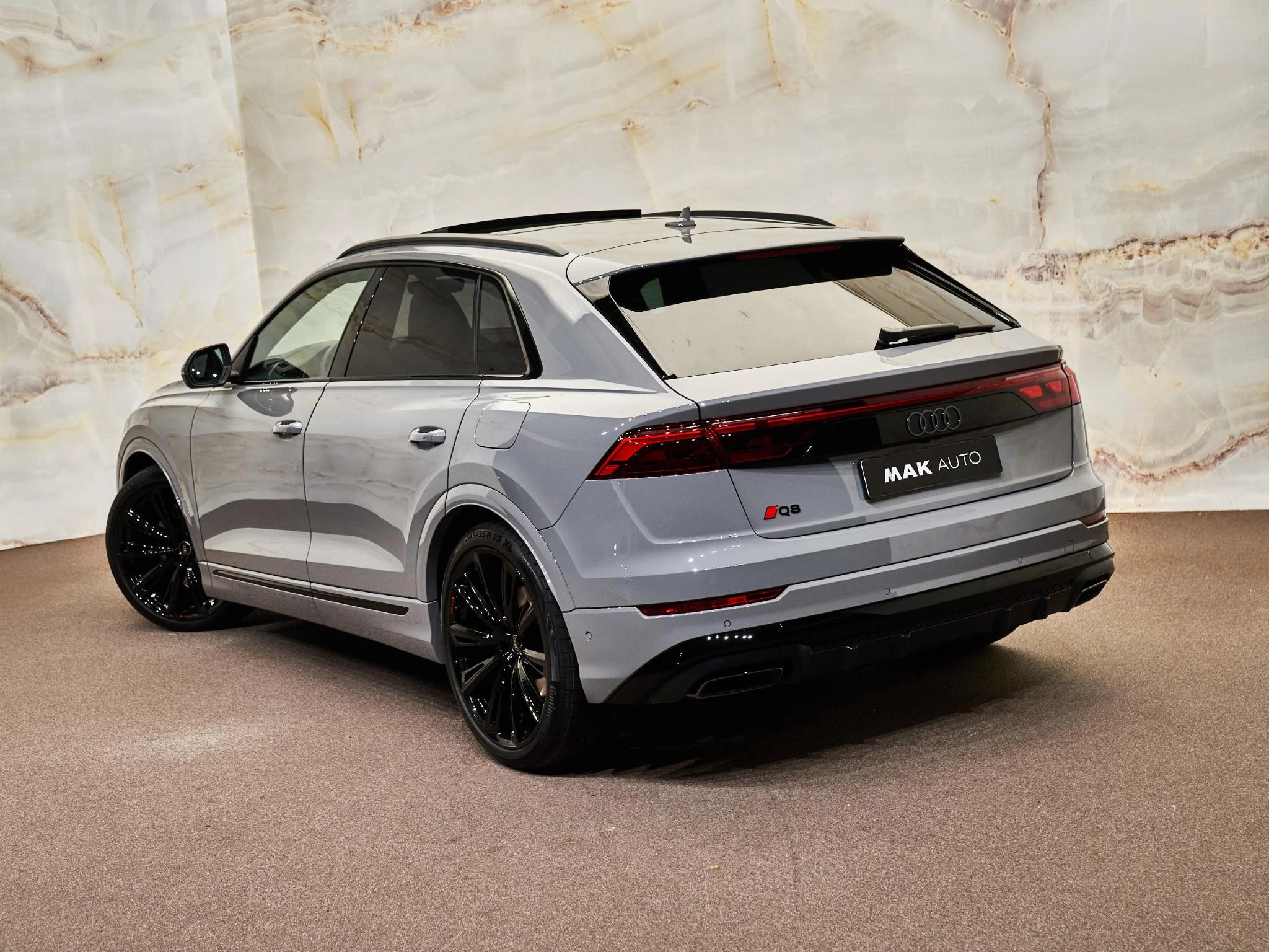 Hoofdafbeelding Audi Q8