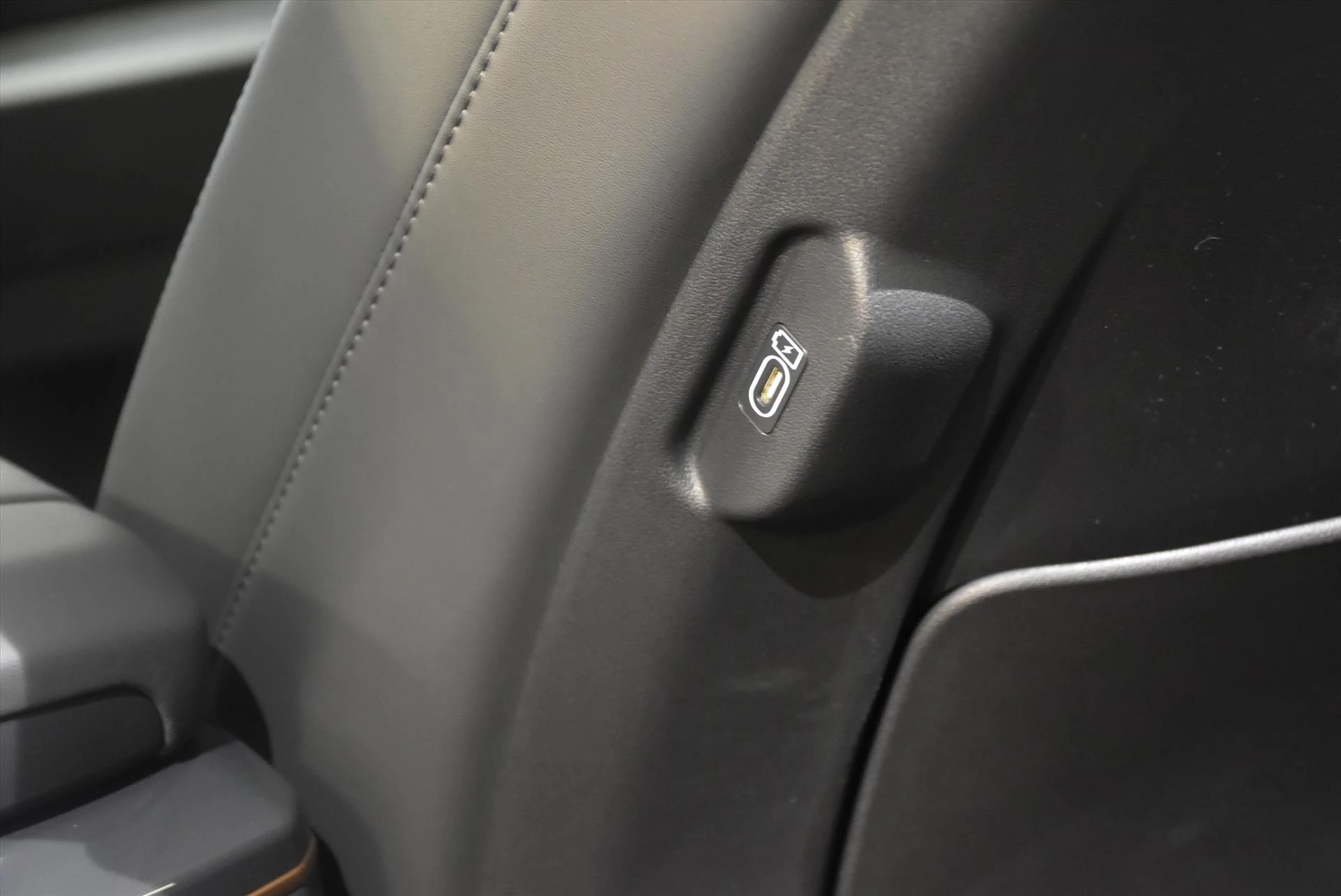 Hoofdafbeelding Kia EV5