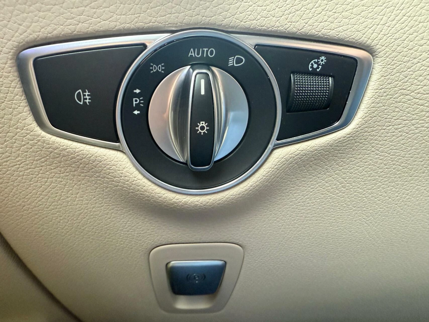 Hoofdafbeelding Mercedes-Benz EQC