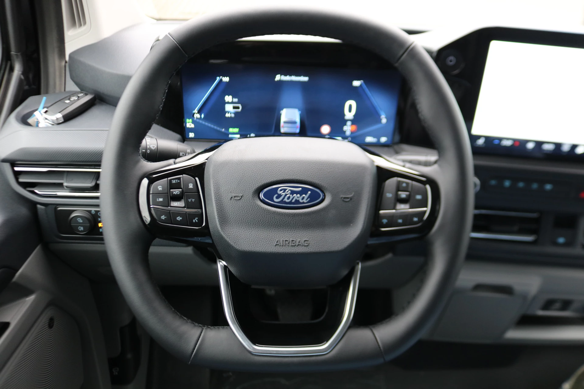 Hoofdafbeelding Ford E-Transit Custom