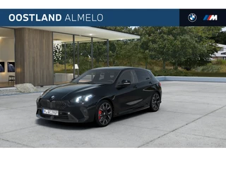 Hoofdafbeelding BMW 1 Serie BMW 1 Serie 120 M Sport Automaat / Sportstoelen / Adaptieve LED / Achteruitrijcamera / Comfort Access / Parking Assistant / M Adaptief onderstel