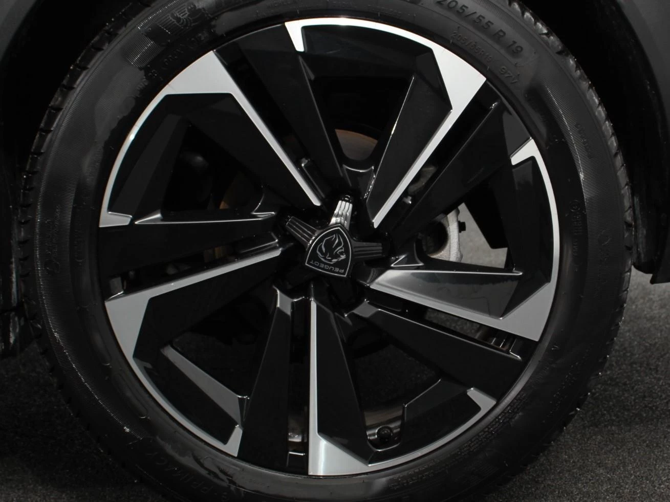 Hoofdafbeelding Peugeot 408