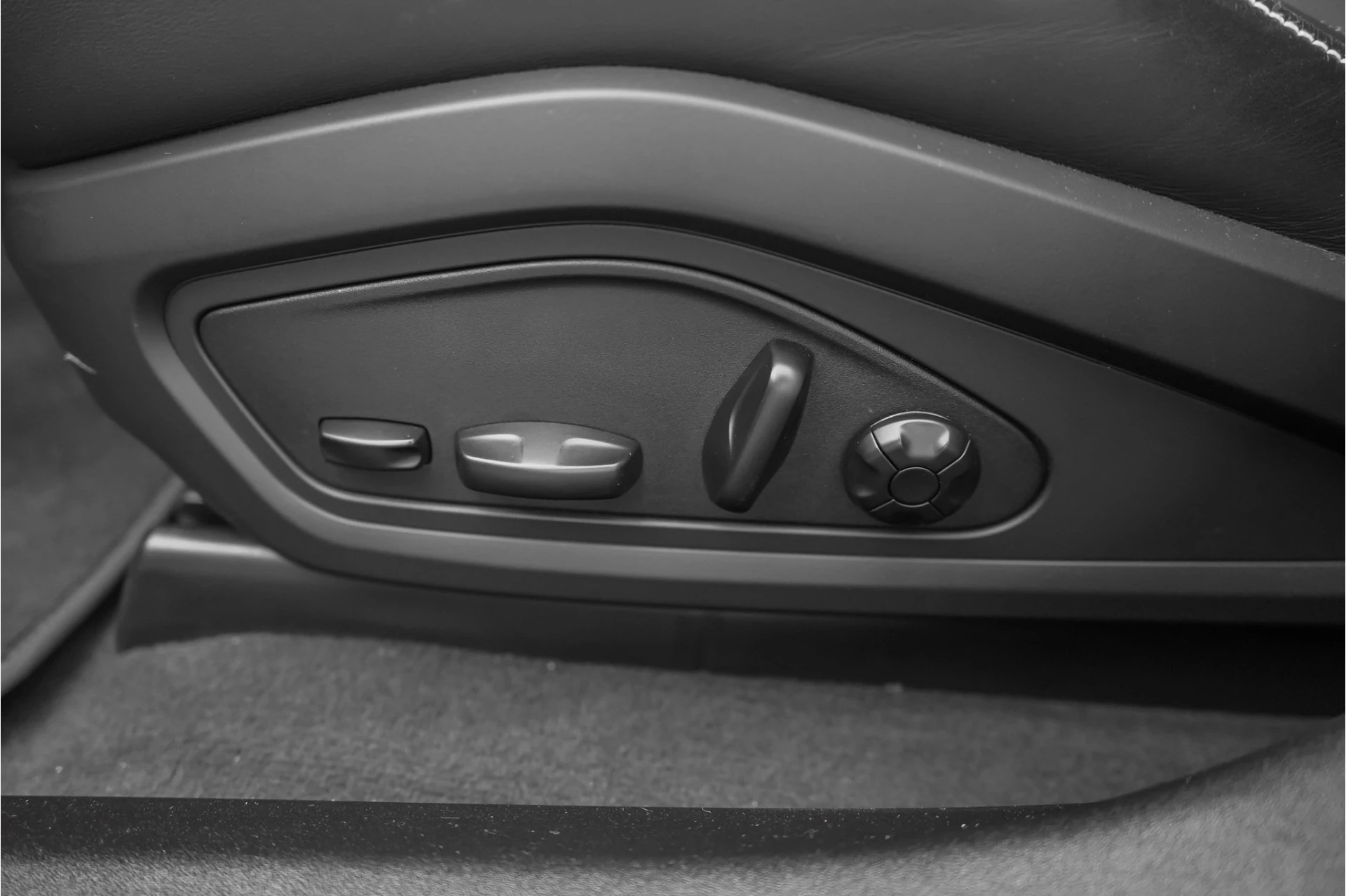 Hoofdafbeelding Porsche Taycan