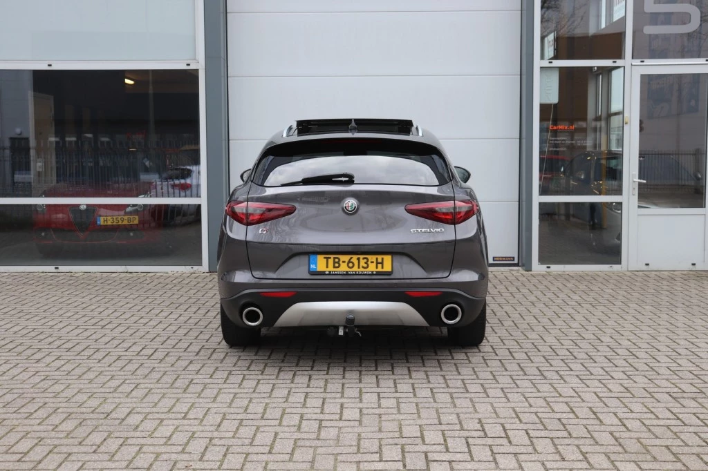 Hoofdafbeelding Alfa Romeo Stelvio