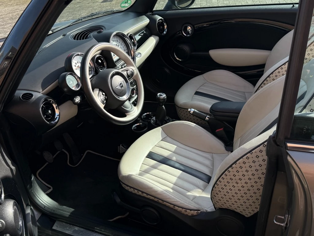 Hoofdafbeelding MINI Cooper Cabrio