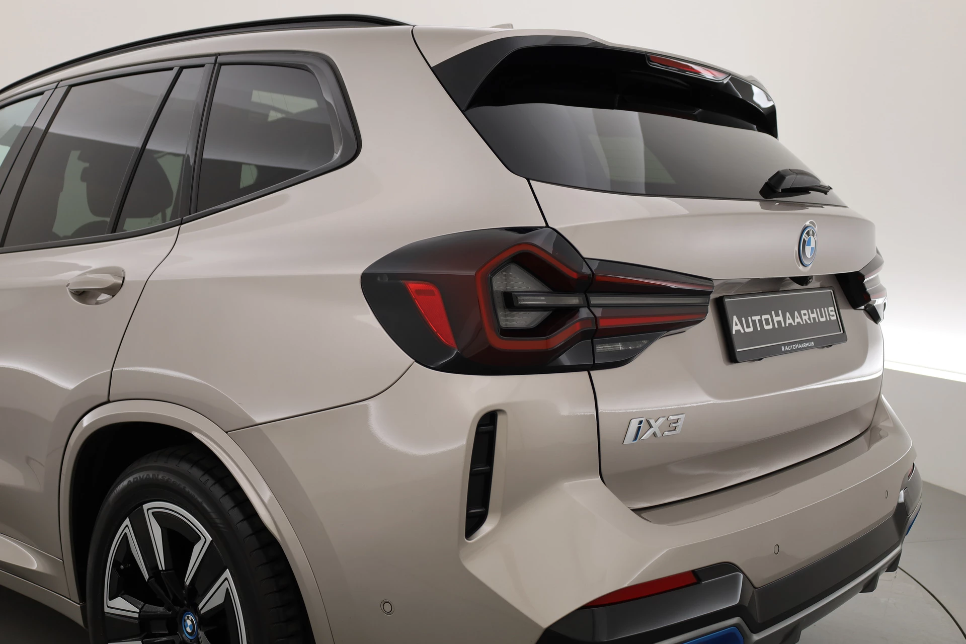 Hoofdafbeelding BMW iX3