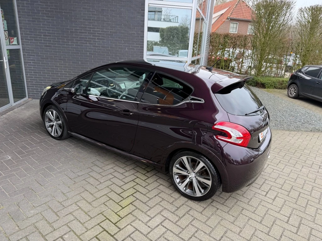 Hoofdafbeelding Peugeot 208