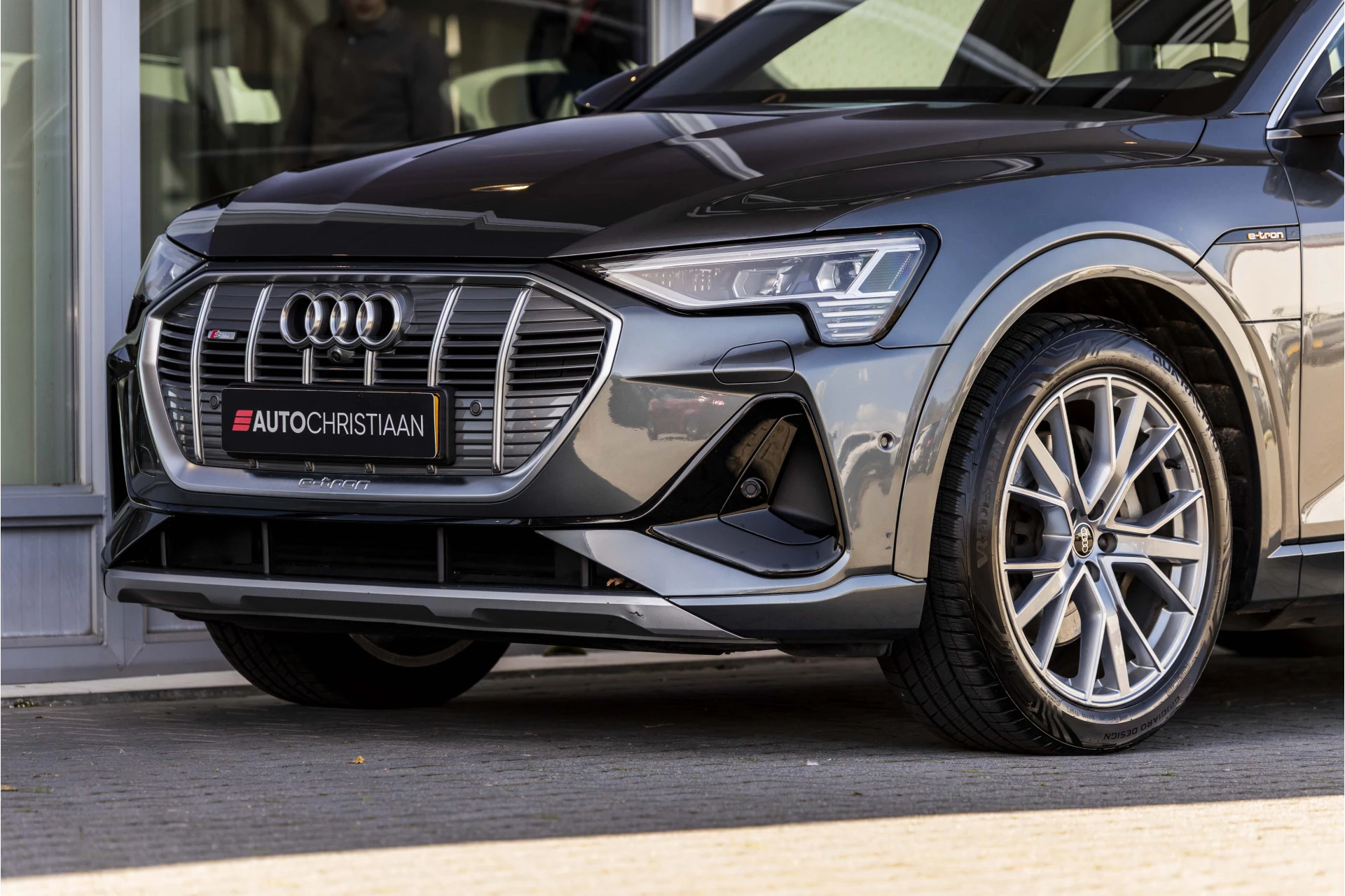 Hoofdafbeelding Audi e-tron