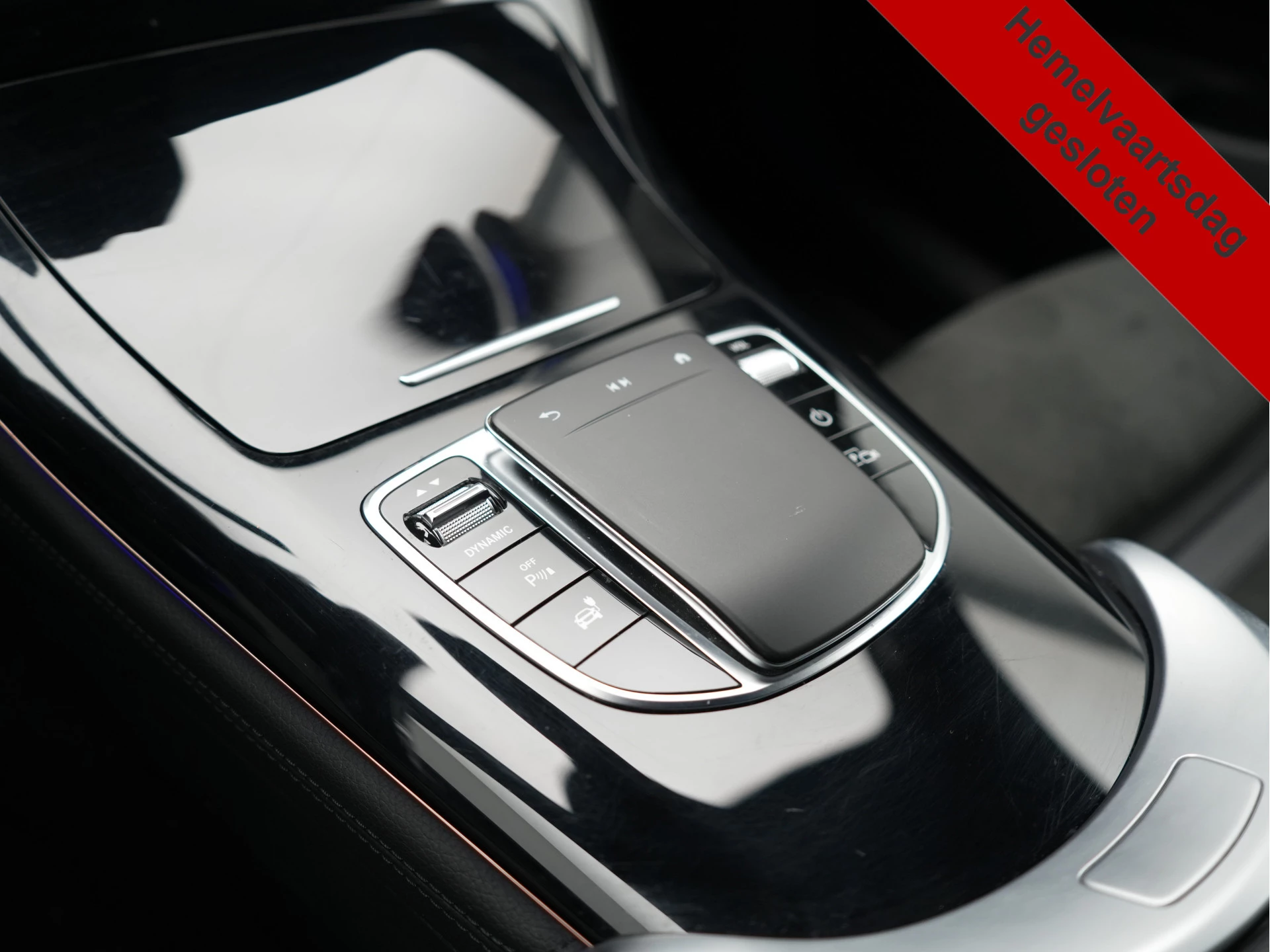 Hoofdafbeelding Mercedes-Benz EQC