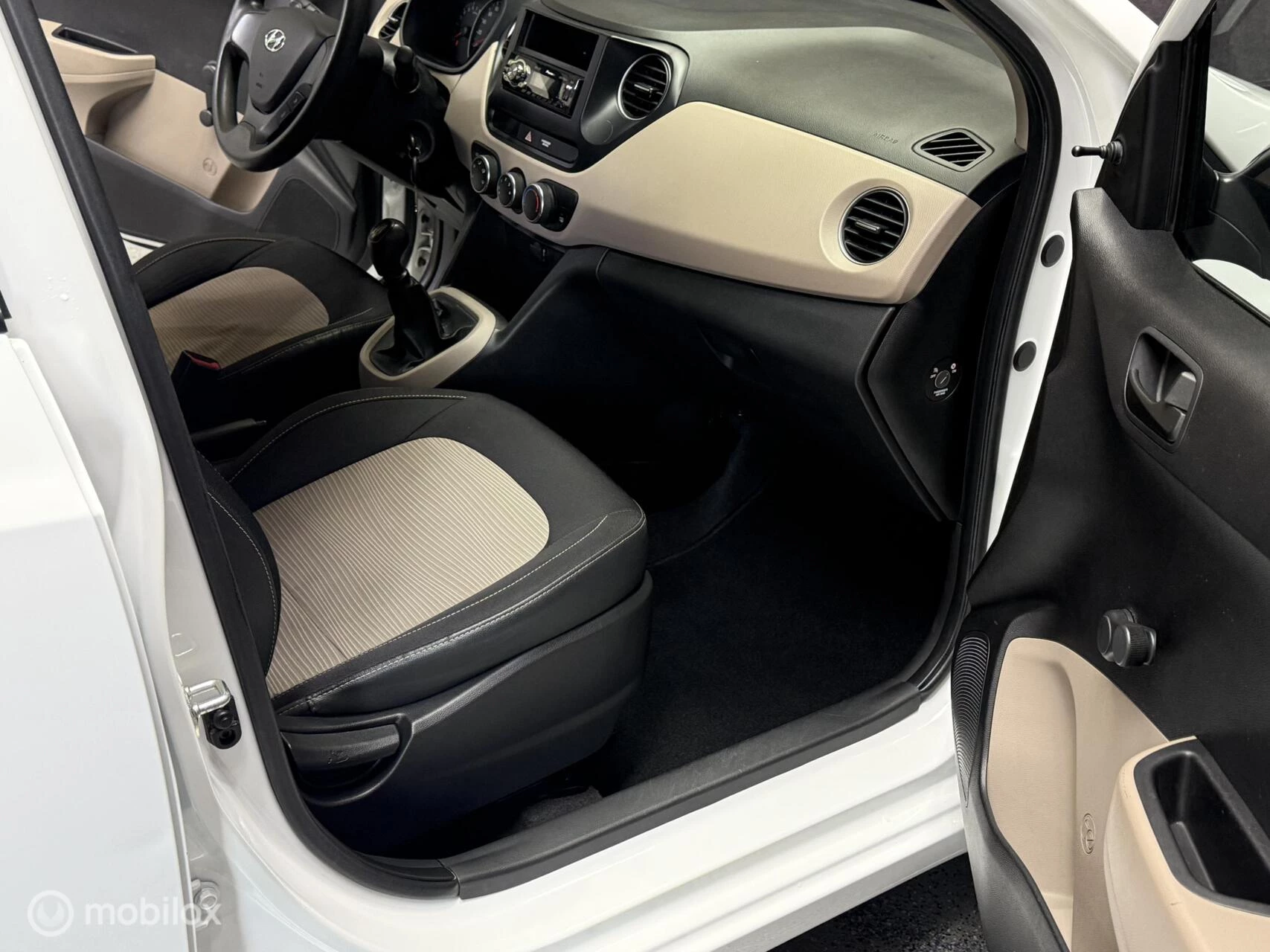 Hoofdafbeelding Hyundai i10