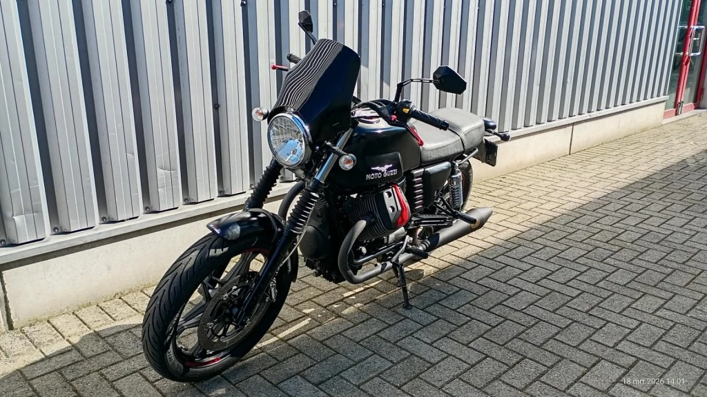 Hoofdafbeelding Moto Guzzi V7
