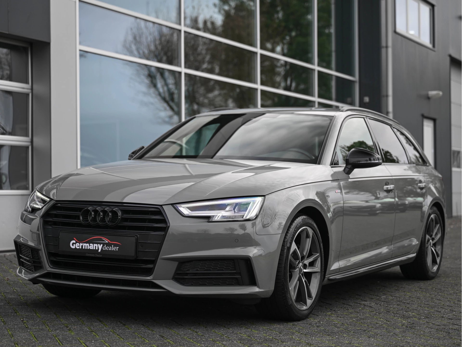 Hoofdafbeelding Audi A4