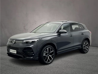 Volkswagen Tiguan R-Line Edition 1.5 TSI eHybrid 272pk DSG Automaat Trekhaak, Black Style, Panoramadak, Adaptive cruise control, Elektrische achterklep, Achteruitrijcamera