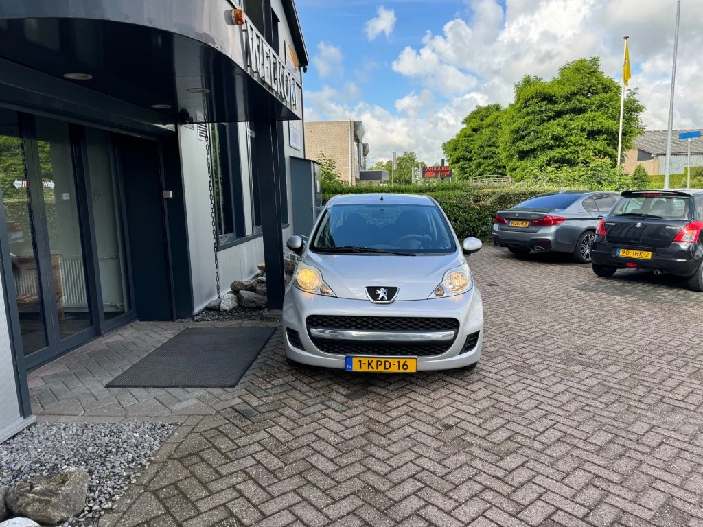 Hoofdafbeelding Peugeot 107