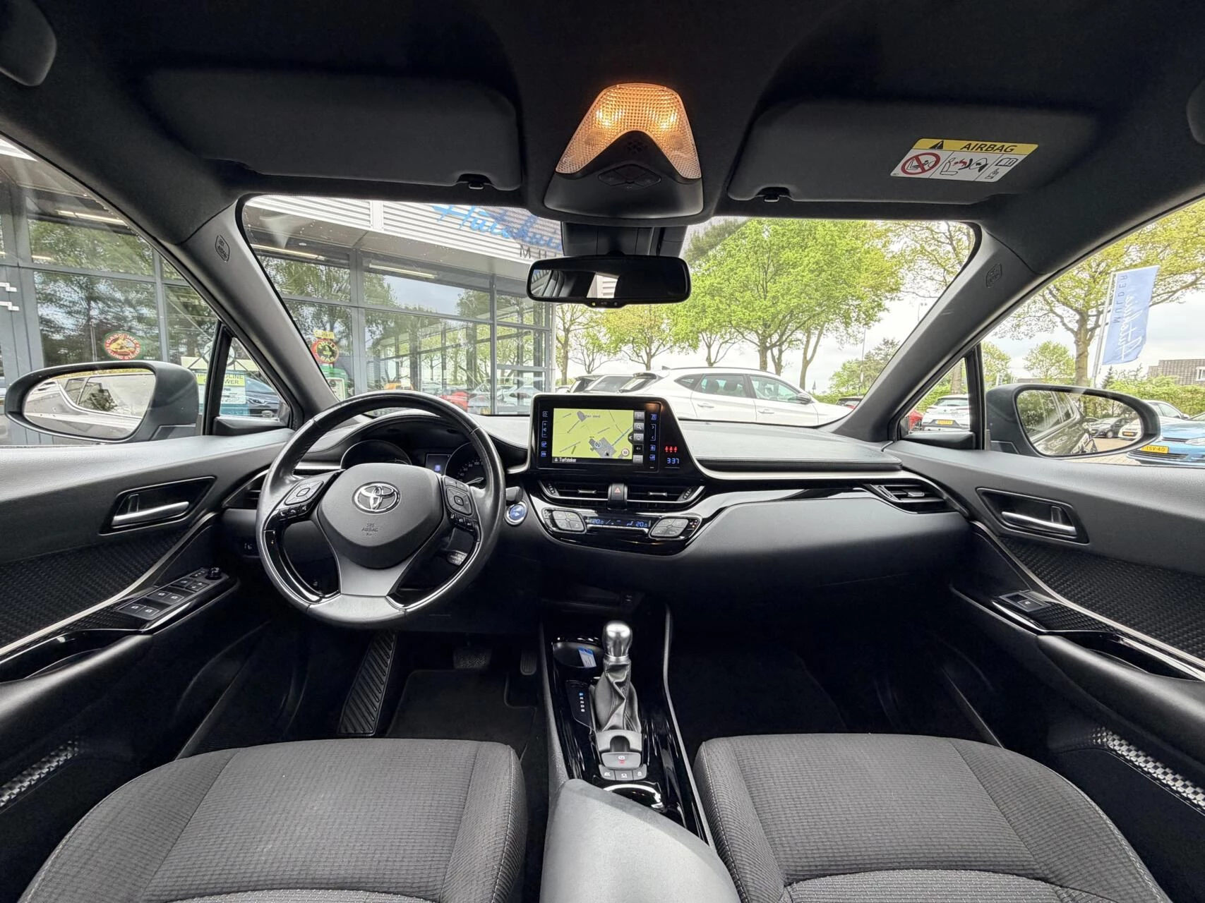 Hoofdafbeelding Toyota C-HR