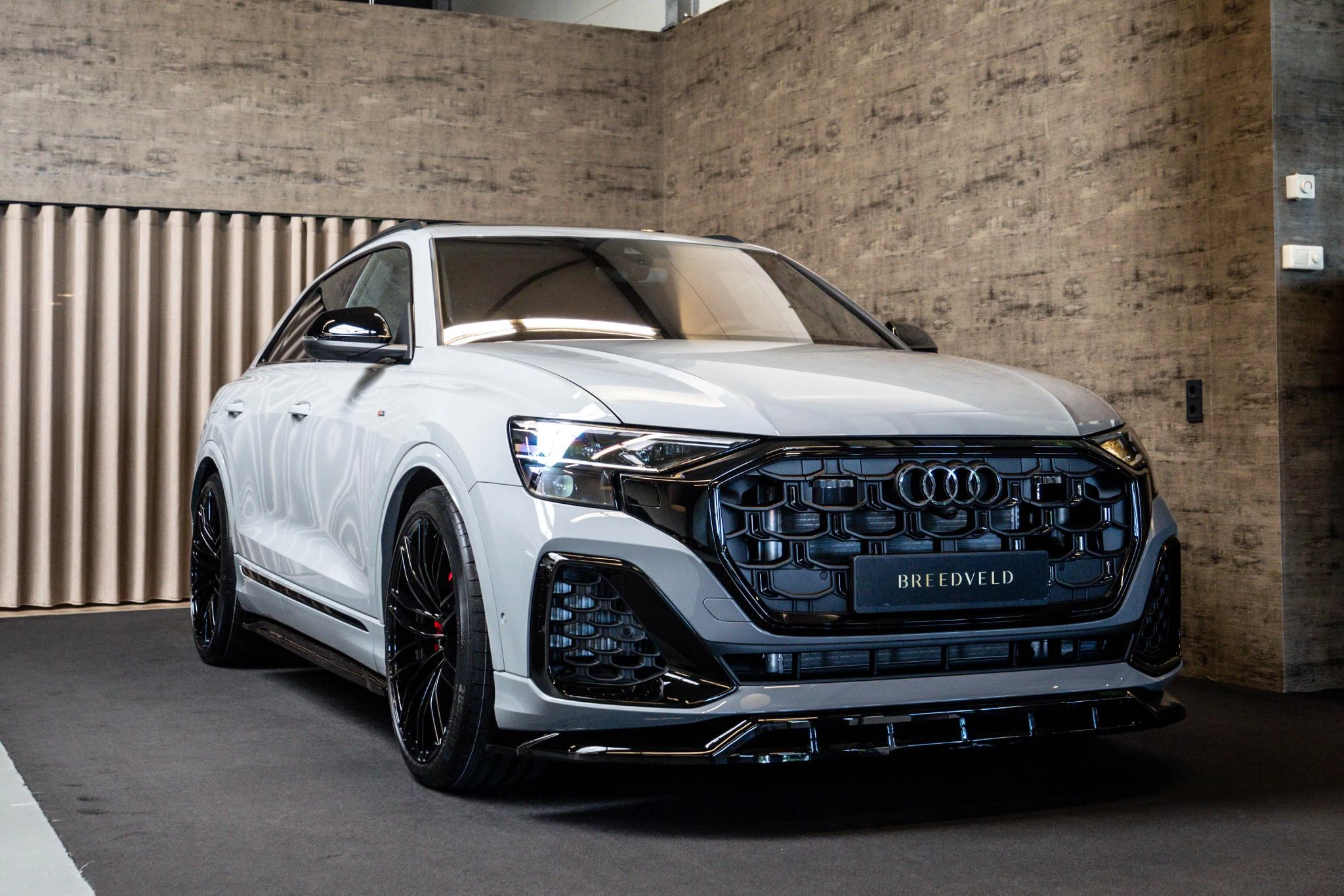 Hoofdafbeelding Audi Q8