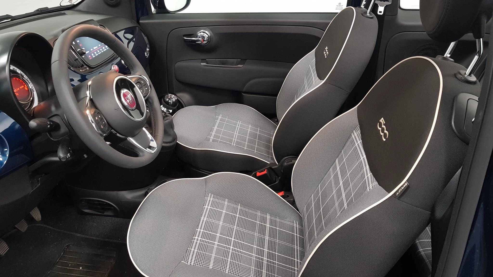 Hoofdafbeelding Fiat 500C