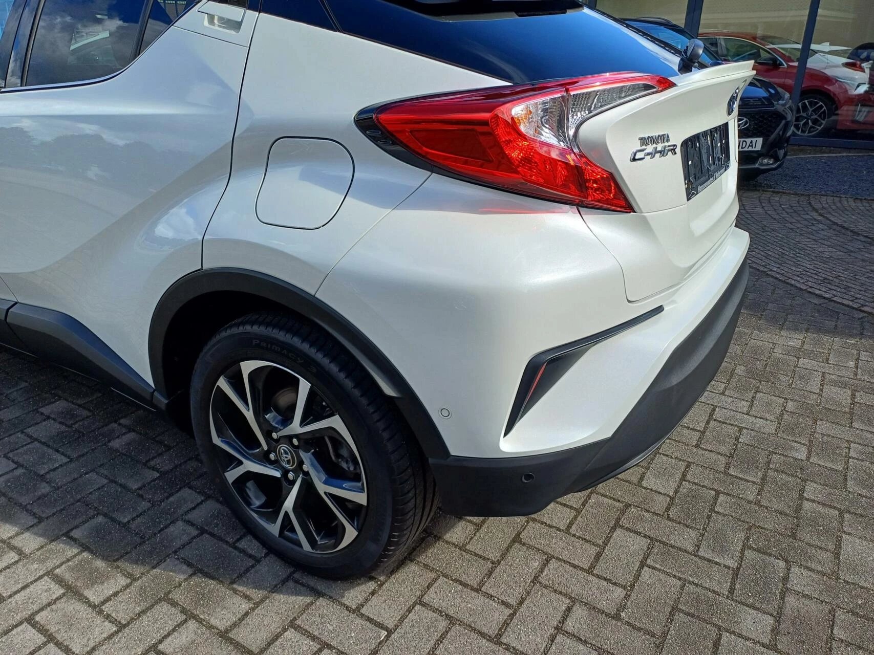 Hoofdafbeelding Toyota C-HR