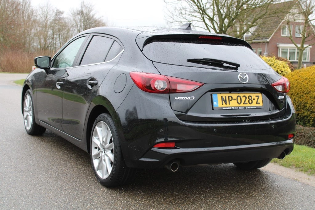 Hoofdafbeelding Mazda 3