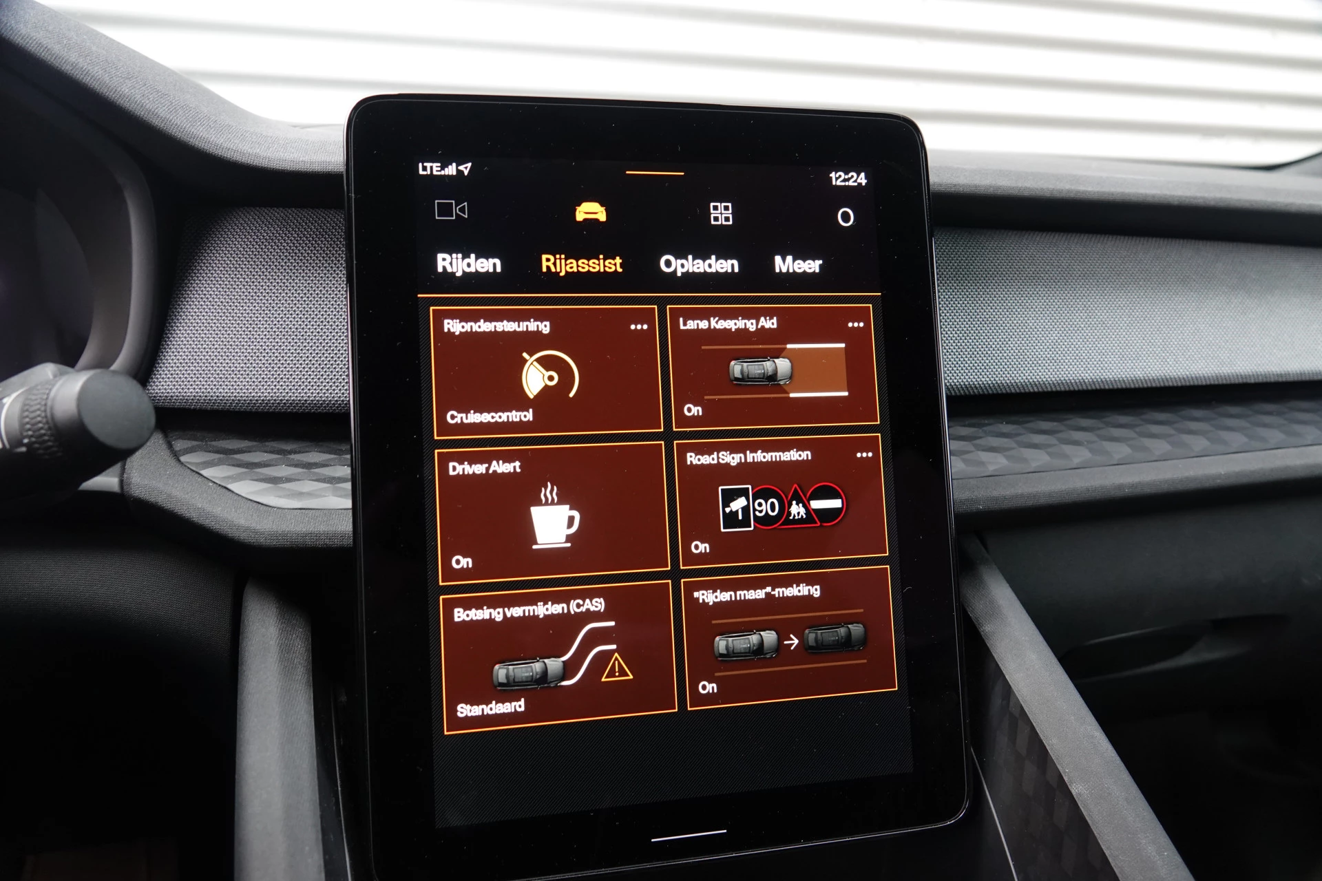 Hoofdafbeelding Polestar 2