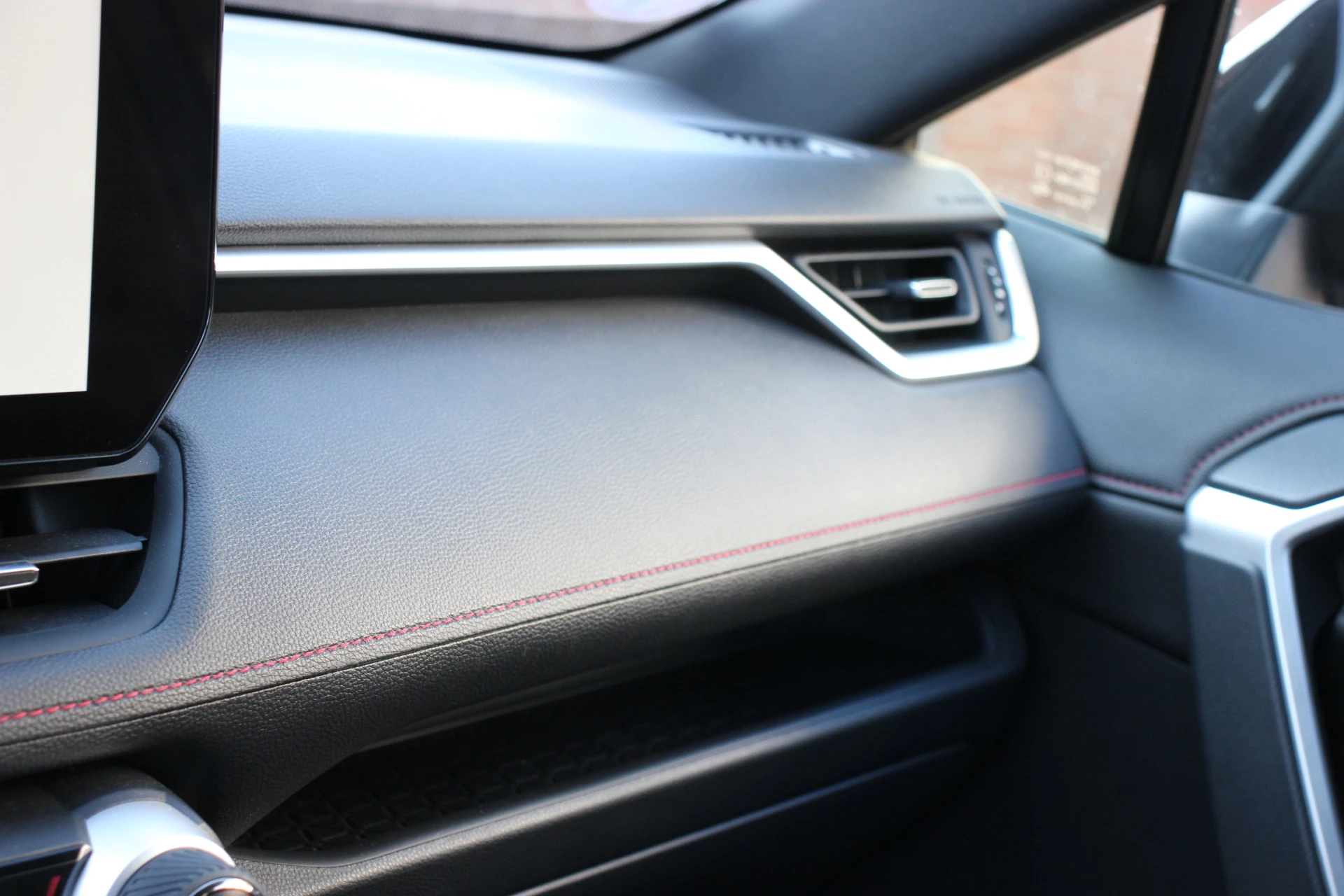 Hoofdafbeelding Suzuki Across