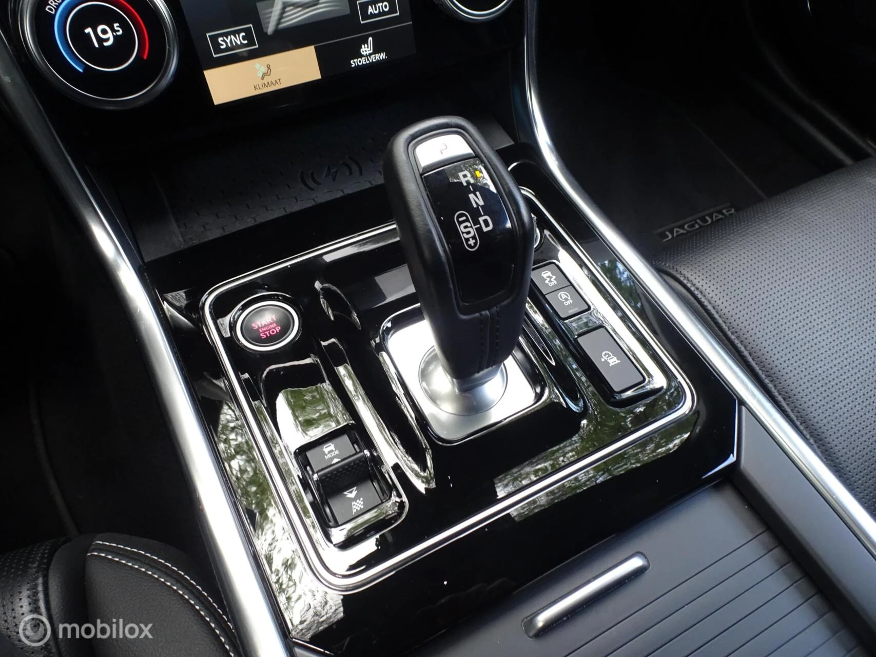 Hoofdafbeelding Jaguar XE