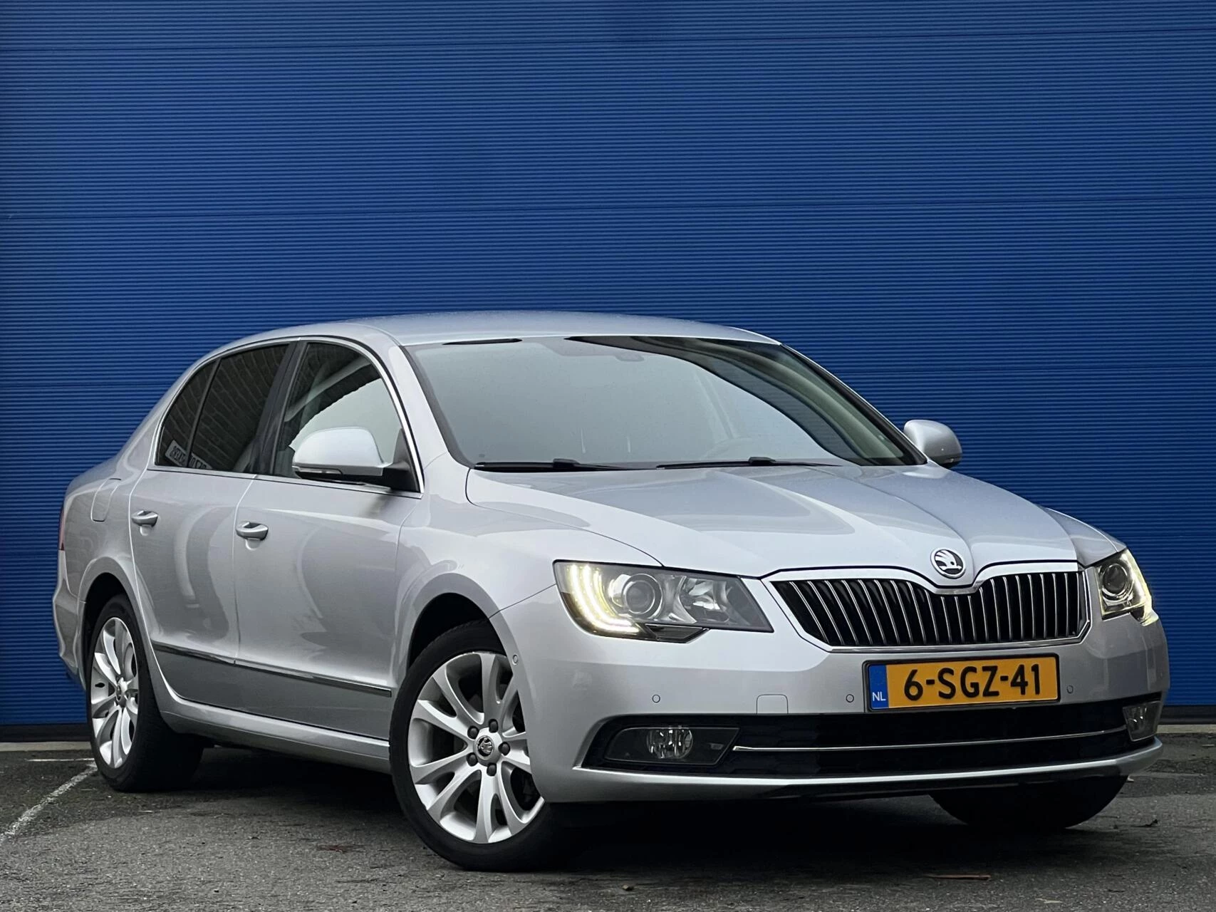 Hoofdafbeelding Škoda Superb