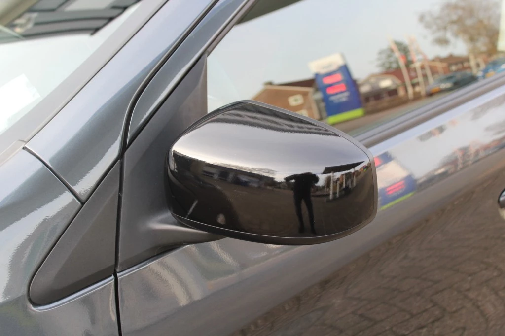 Hoofdafbeelding Mitsubishi Space Star