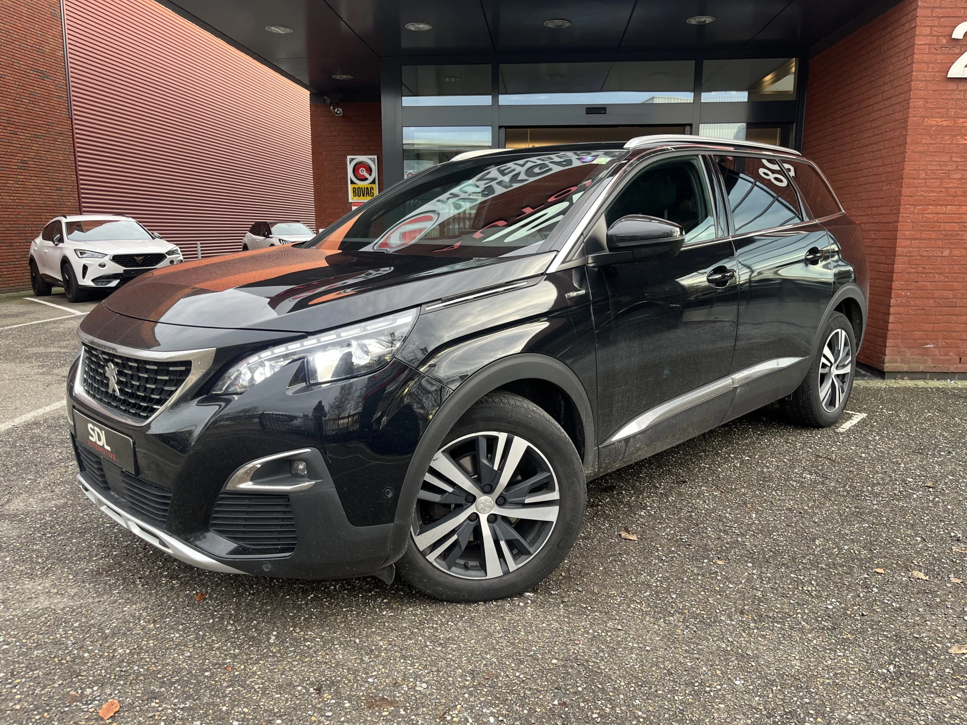 Hoofdafbeelding Peugeot 5008