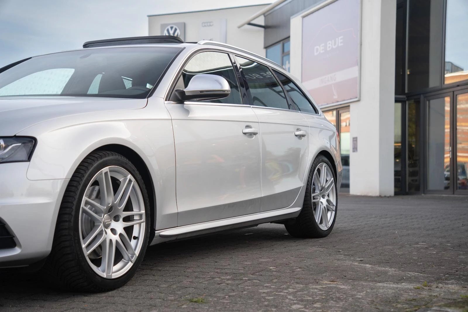 Hoofdafbeelding Audi S4