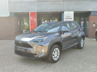 Hoofdafbeelding Toyota Yaris Cross Toyota Yaris Cross Hybrid 115 CLIMA CAMERA AD-CRUISE APPLE/ANDROID BLUETOOTH REGEN/LICHTSENSOR