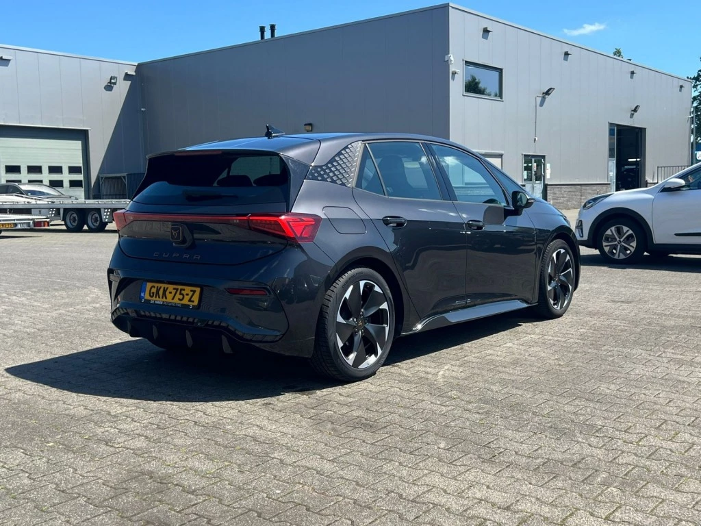 Hoofdafbeelding CUPRA Born