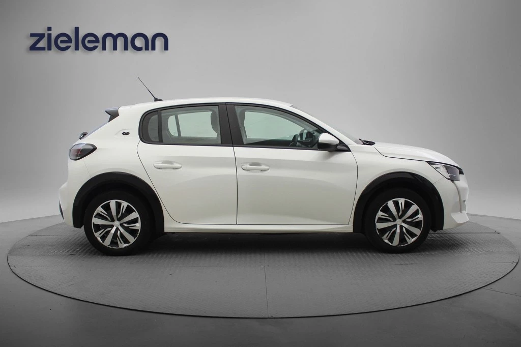 Hoofdafbeelding Peugeot e-208