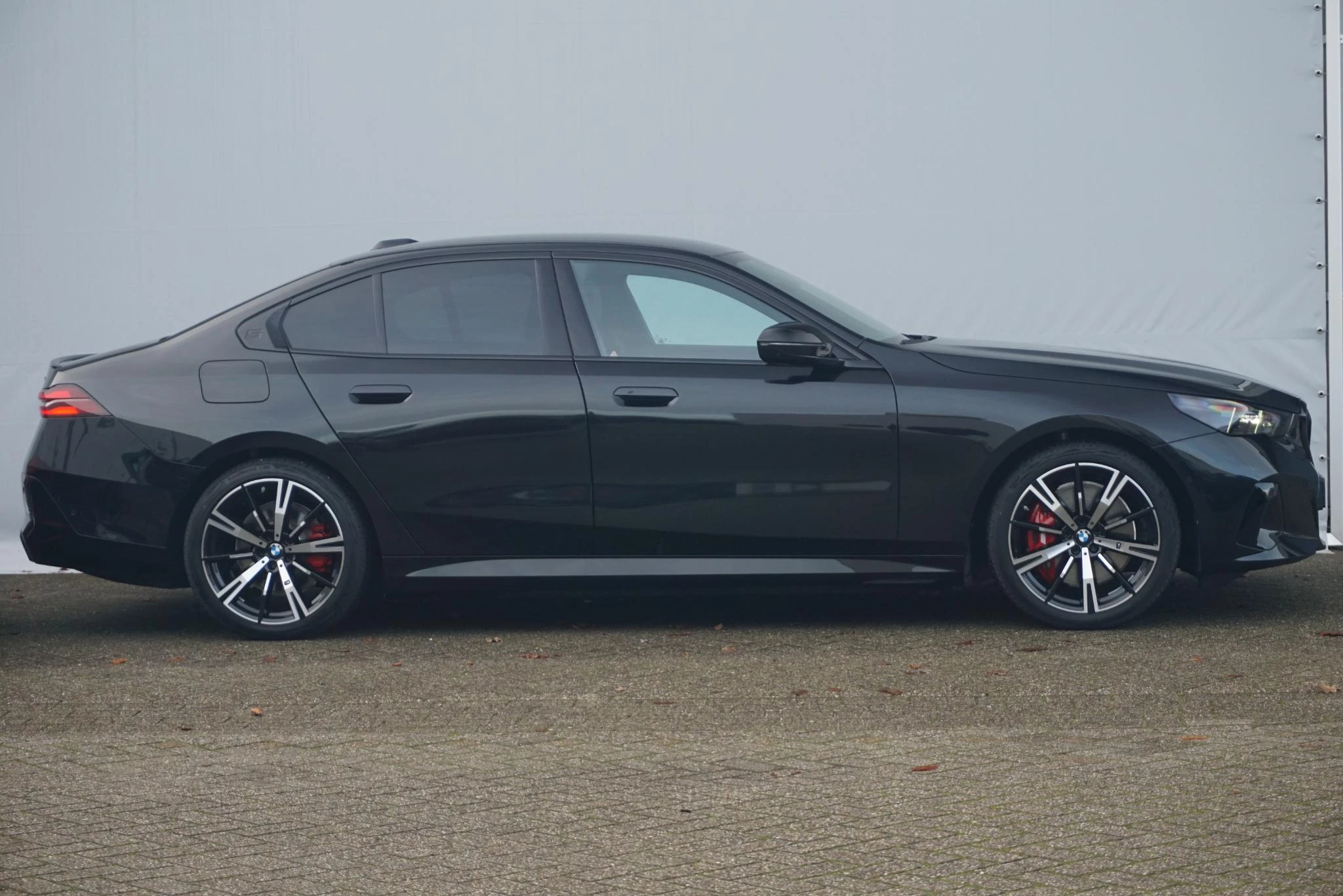 Hoofdafbeelding BMW i5