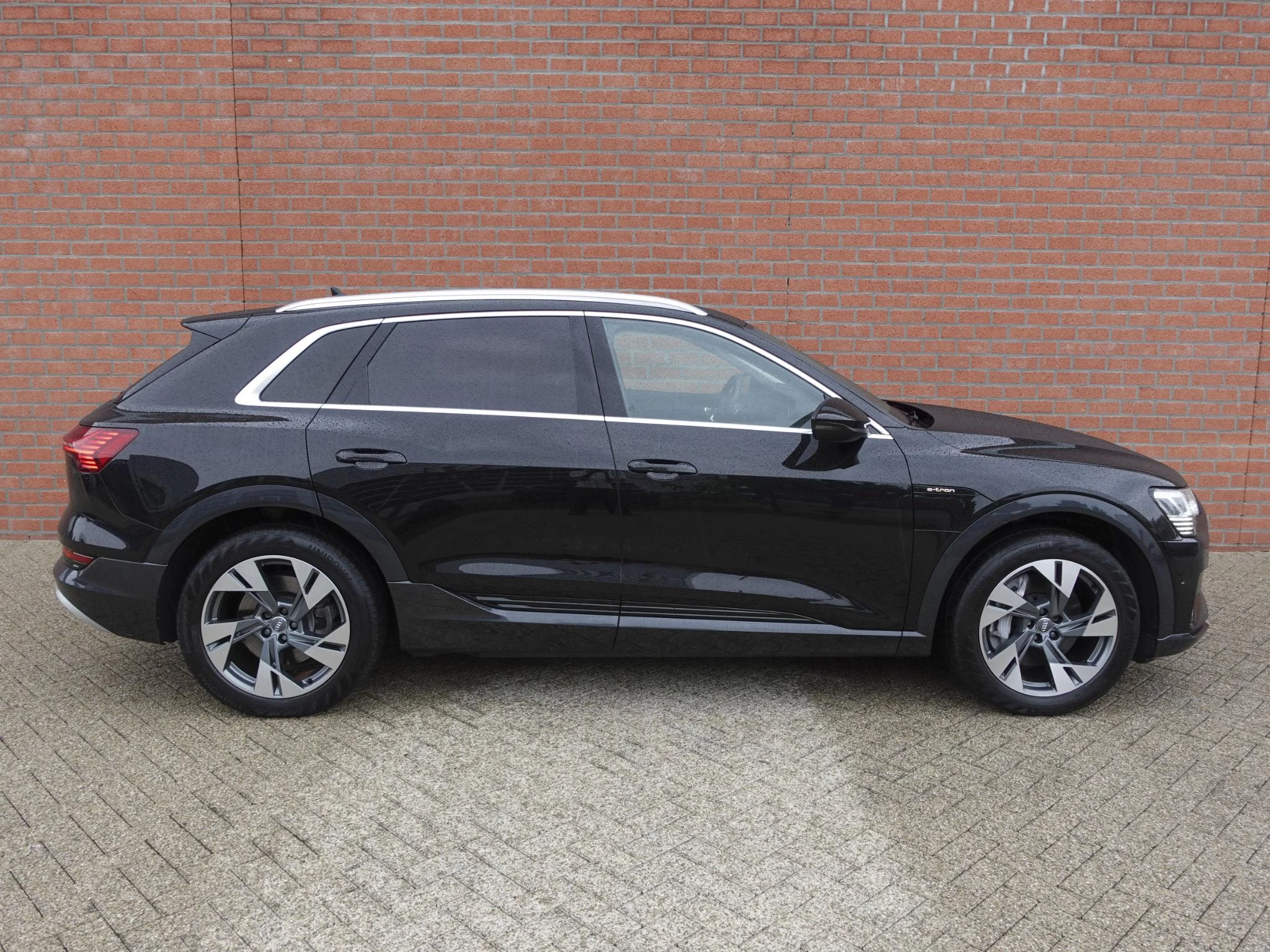 Hoofdafbeelding Audi e-tron