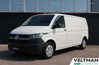 Hoofdafbeelding Volkswagen Transporter Volkswagen Transporter 2.0 TDI L2H1 150PK DSG CAMERA TREKHAAK DIRECT LEVERBAAR