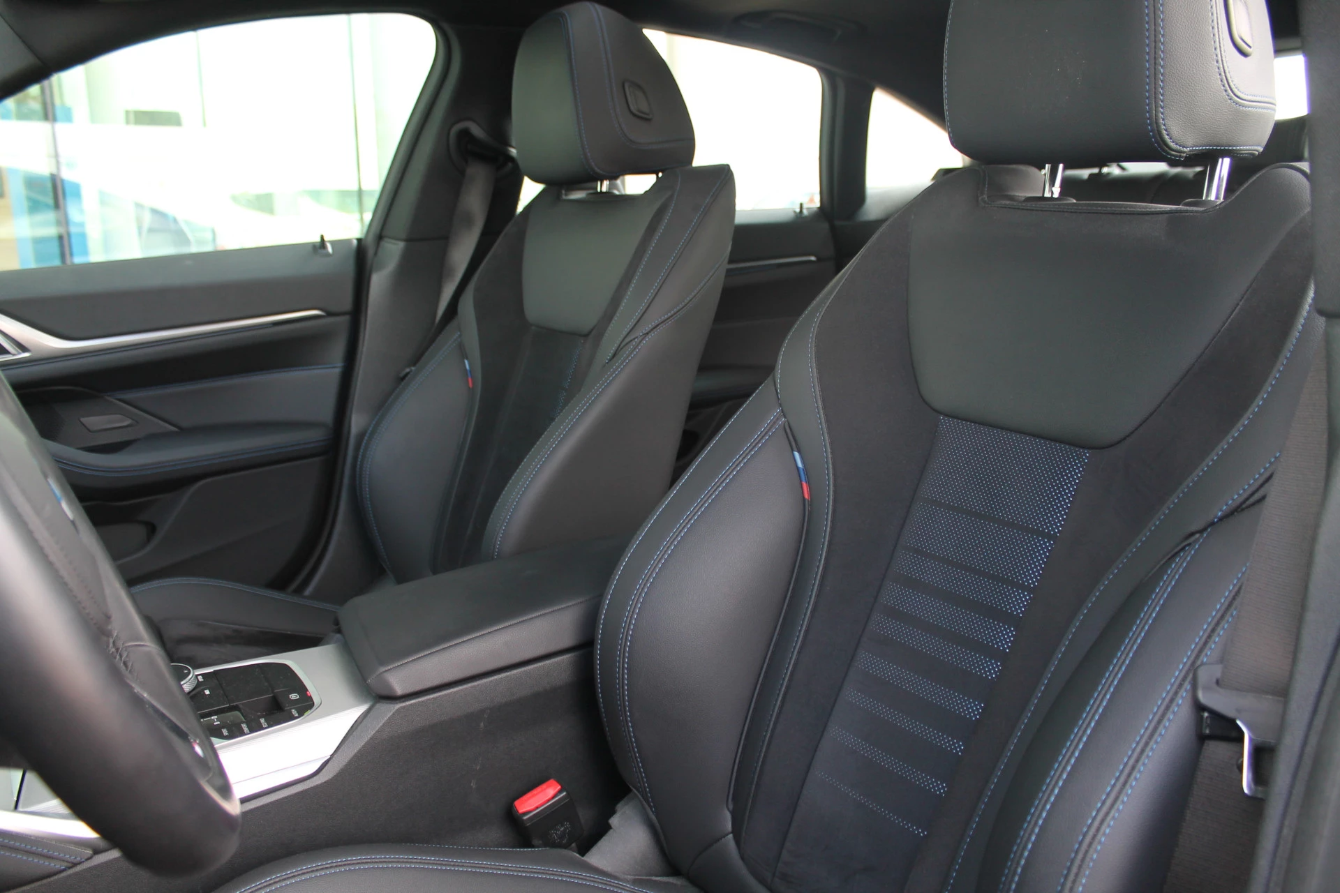 Hoofdafbeelding BMW i4
