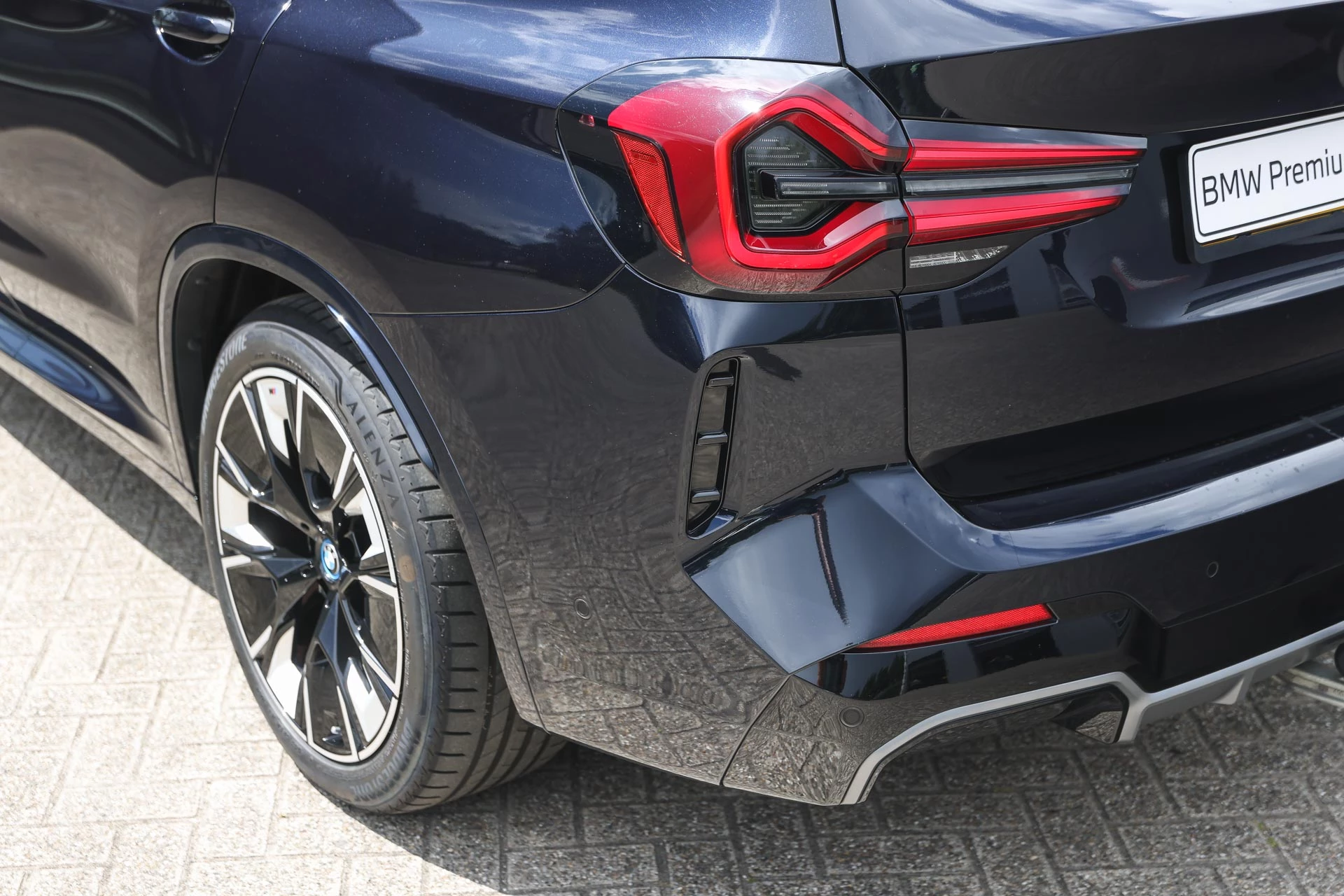 Hoofdafbeelding BMW iX3