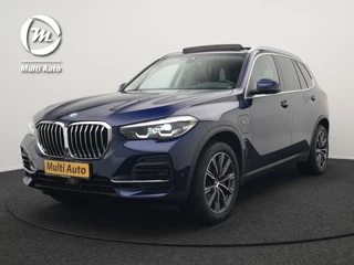 BMW X5 xDrive45e High Executive Plug In Hybrid 395pk Dealer O.H PHEV | Trekhaak Af Fabriek | Panodak | Head Up | Lederen Sportstoelen Memory & Verwarmd | Apple Carplay | Blis | Sfeerverlichting | Navigatie | Virtual | DAB |