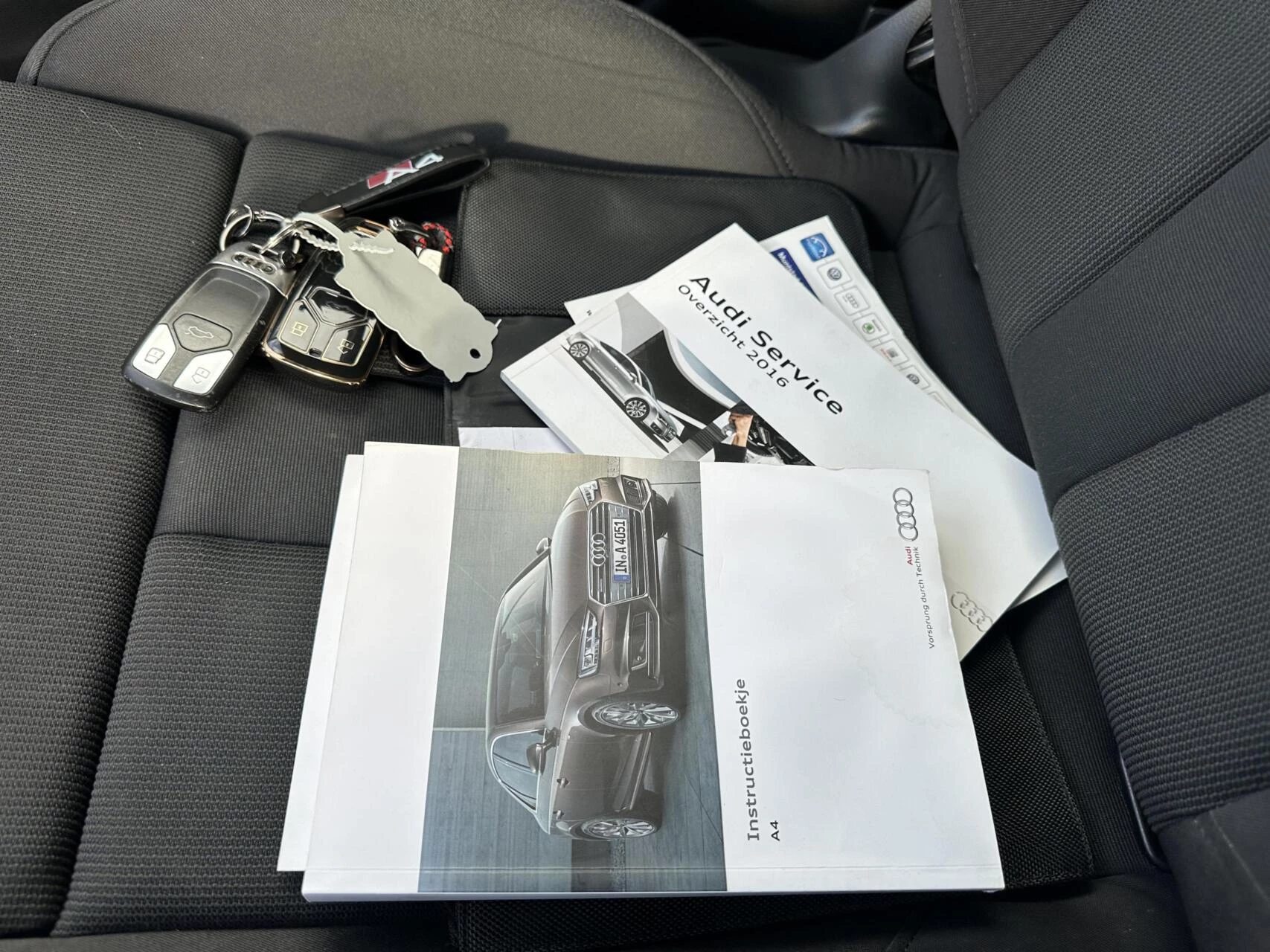 Hoofdafbeelding Audi A4