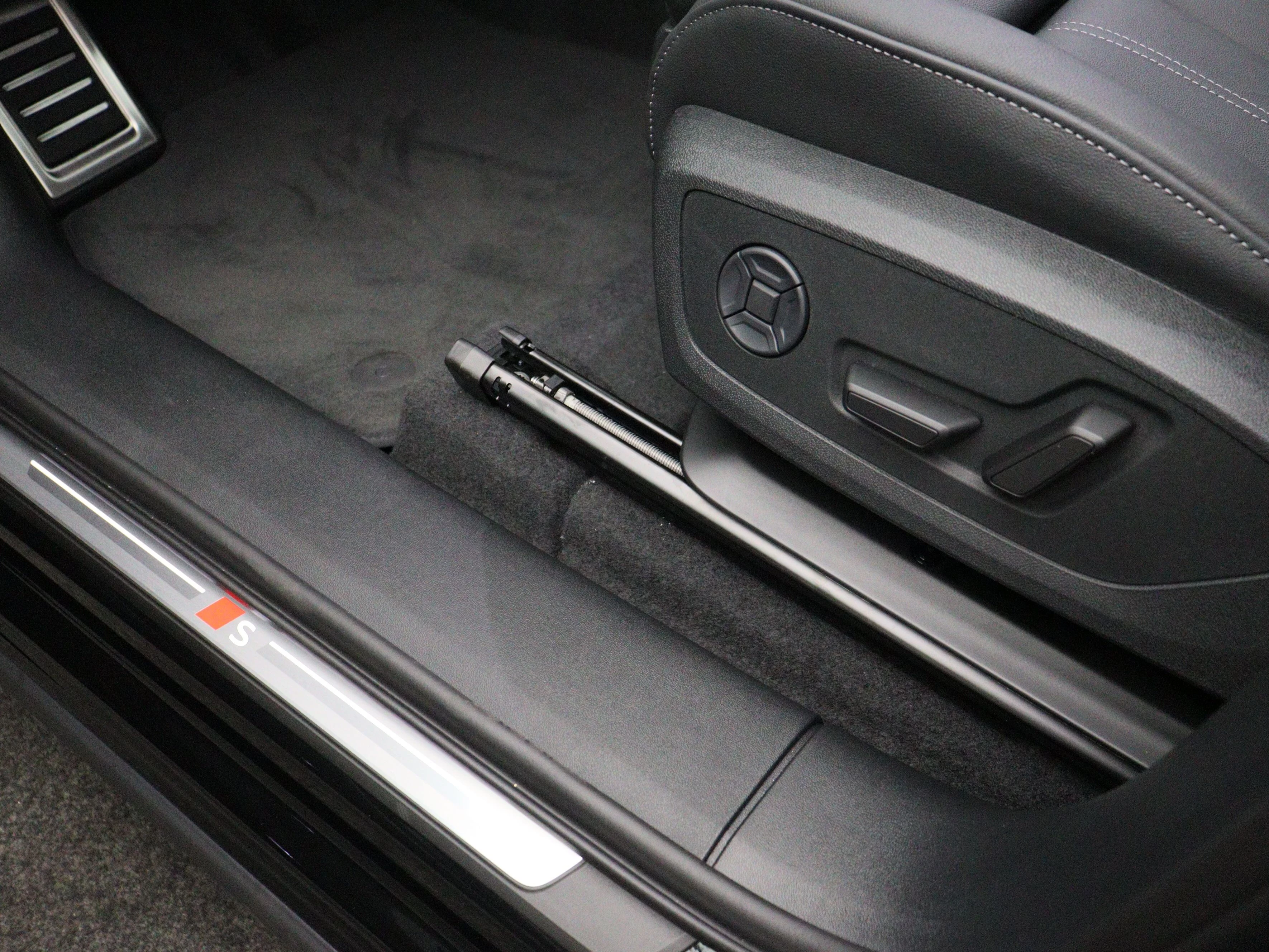 Hoofdafbeelding Audi Q6 e-tron