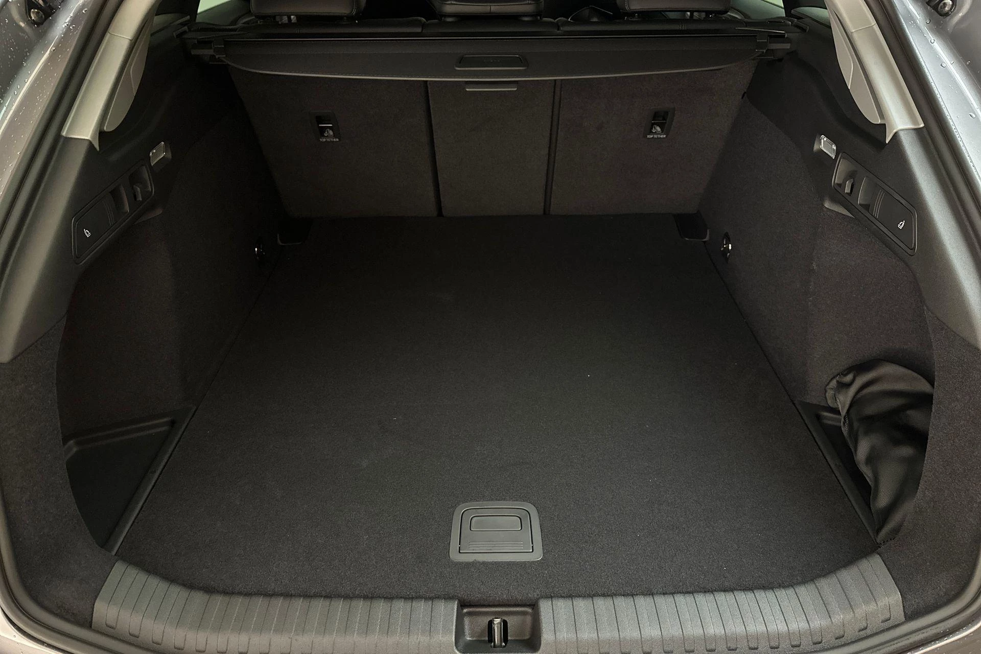 Hoofdafbeelding Audi A6 Avant e-tron