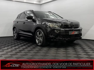 Opel Grandland 1.6 Turbo Plug-In Ultimate Half leder, 360 Camera, Navi, Keyless start, Winterpakket, Elektrische achterklep, Virtual desk