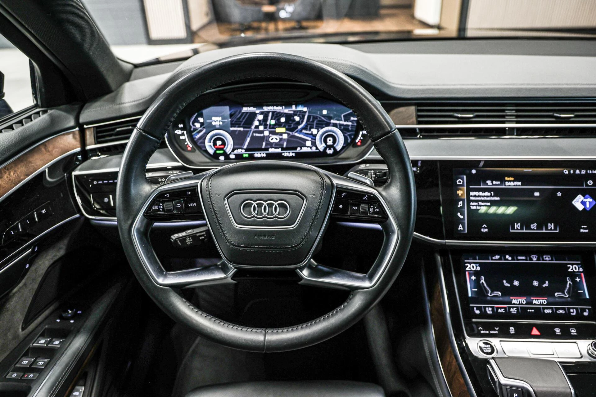 Hoofdafbeelding Audi A8