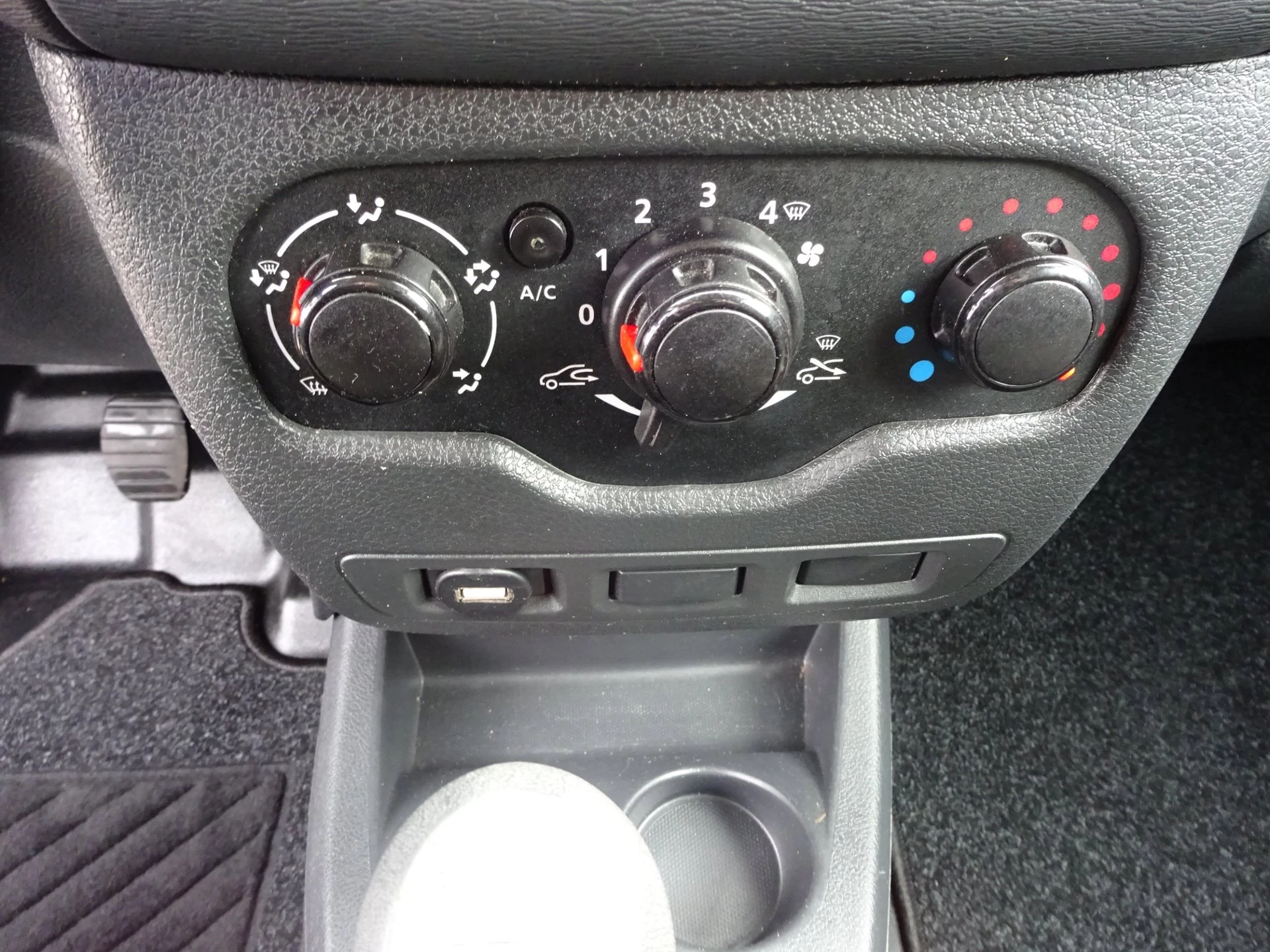 Hoofdafbeelding Dacia Dokker