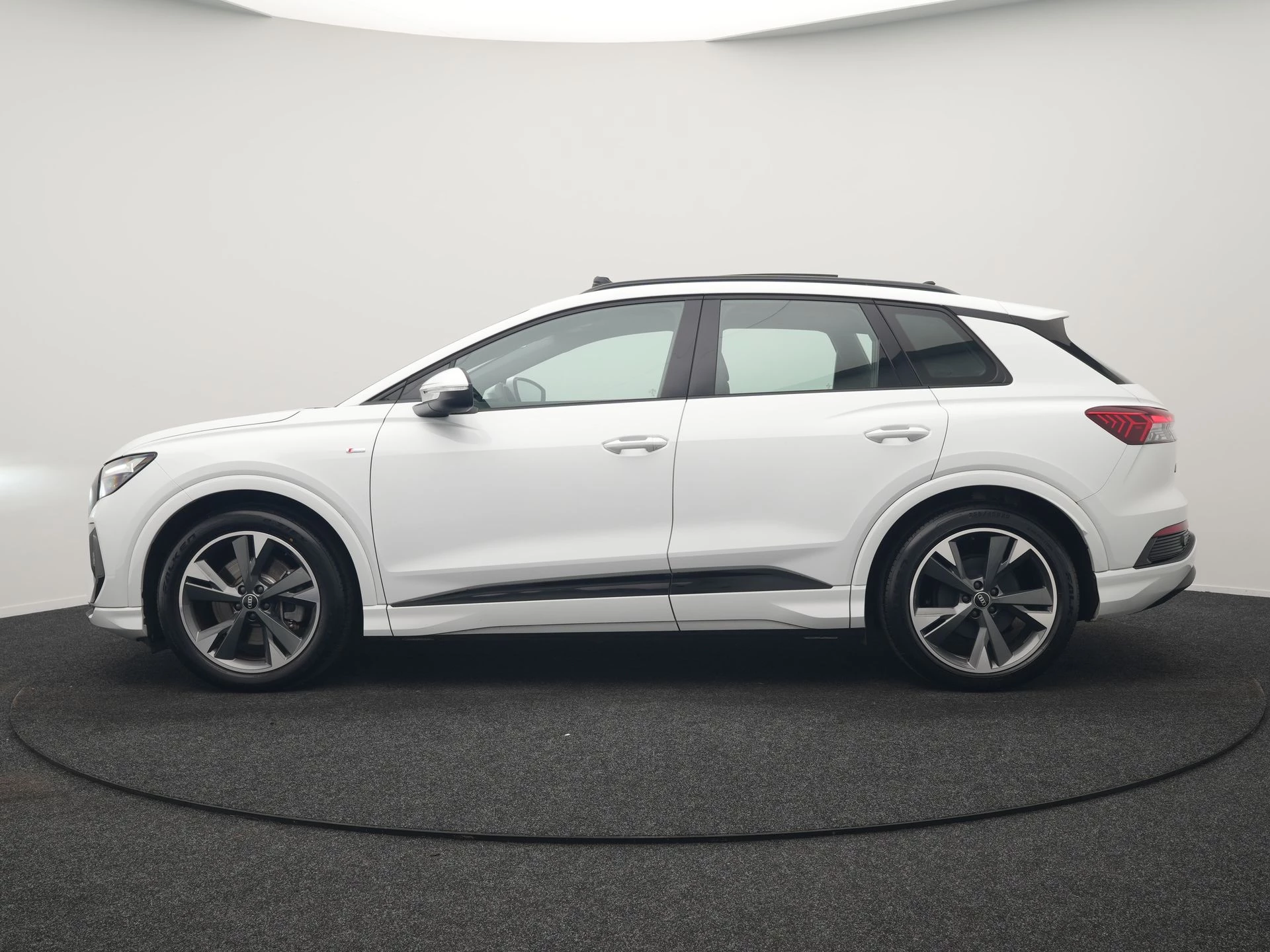Hoofdafbeelding Audi Q4 e-tron