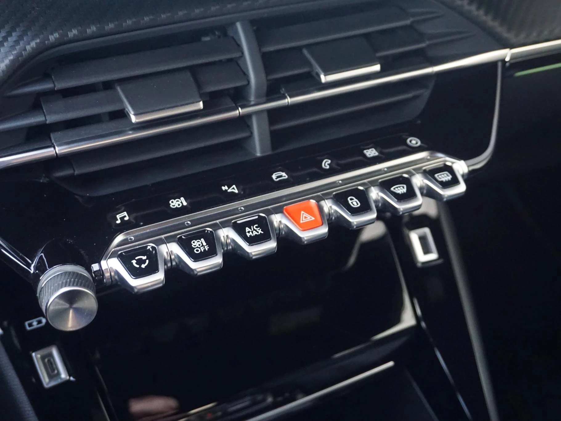 Hoofdafbeelding Peugeot e-208